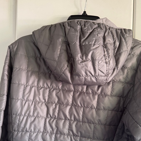 Patagonia Quilted Hooded Jacket - Light Gray - Picture 3 of 3